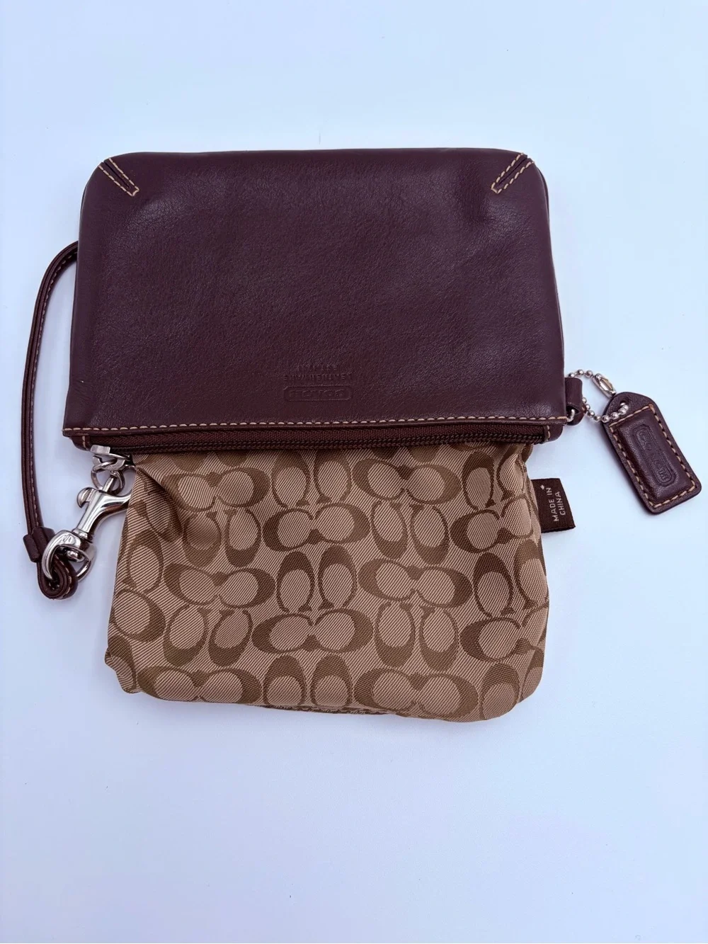 Coach Mahogany Leather Legacy Wristlet Signature Jacquard Lined Hangtag